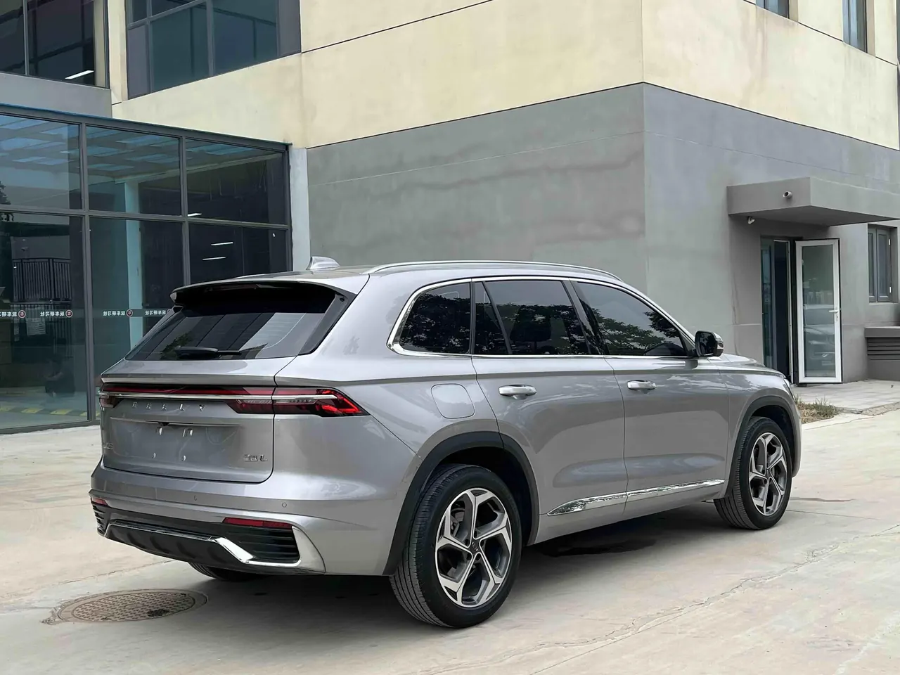 Geely 2021 XingyueL (Monjaro) 2.0TD EVO Two-Drive Flagship Automatic Gear 3