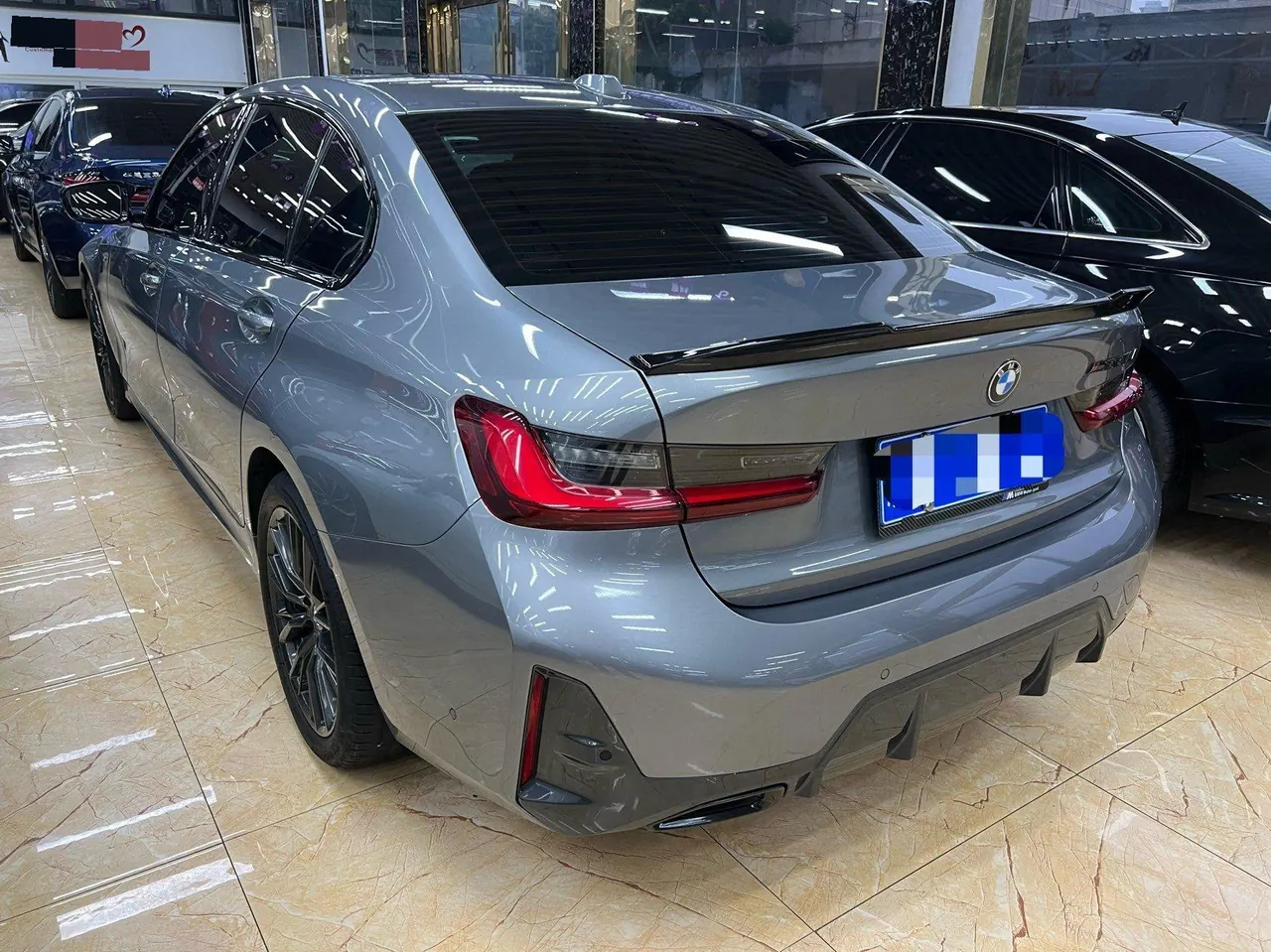 BMW 3 Series 2023 330Li 2.0T M Sports Obsidian Night Suit Automatic Gear 4