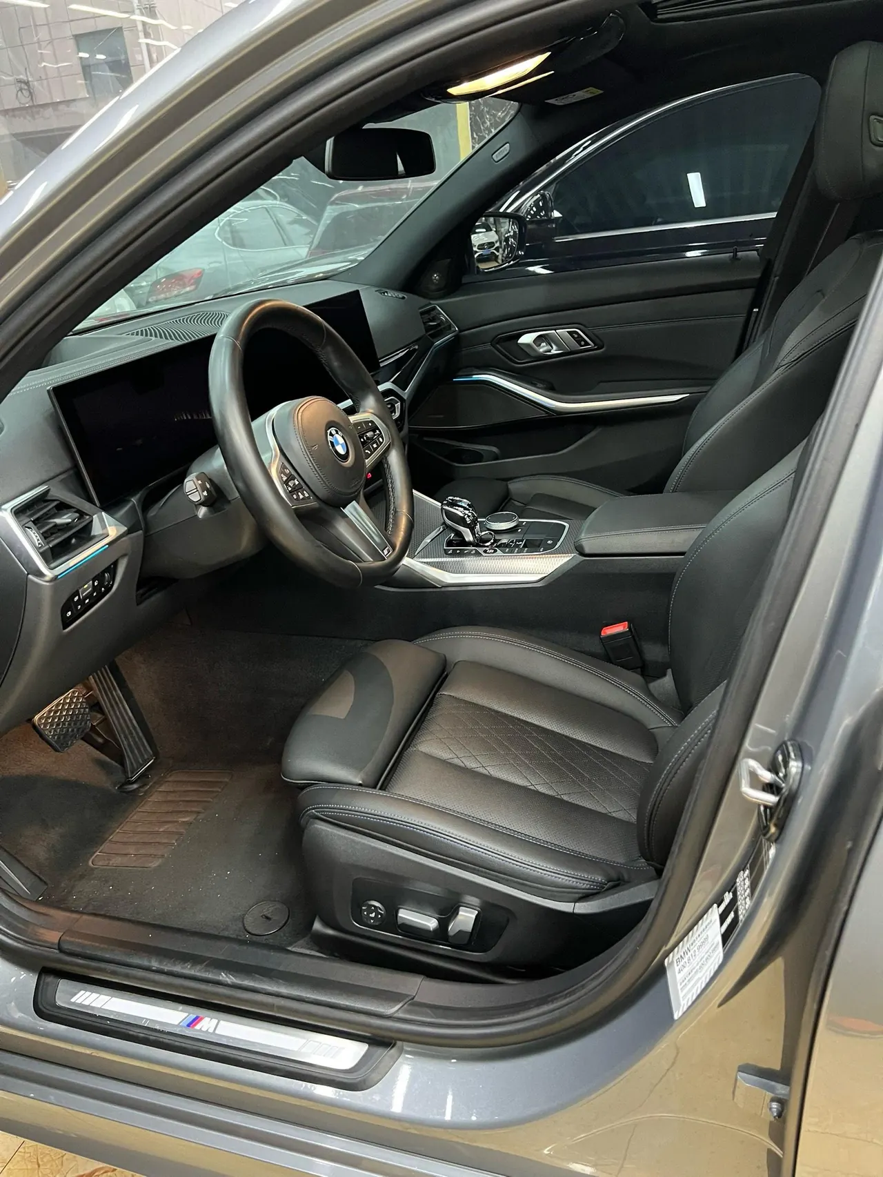 BMW 3 Series 2023 330Li 2.0T M Sports Obsidian Night Suit Automatic Gear 7