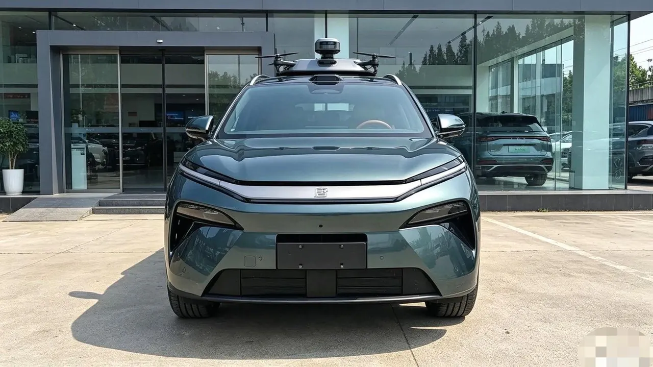 BYD 2025 Tang L DM 1.5T stepless 175KM unmanned aerial vehicle player version automatic gear 2