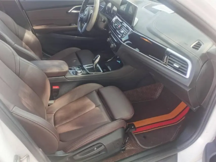 BMW 1 Series 2021 120i 1.5T M Sports Obsidian Night Edition (Changed) Automatic Gear 13