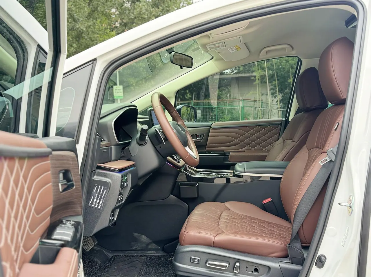 Honda 2026 Odyssey Hybrid 2.0 Stepless Sharp and Pleasant Edition Automatic Gear 4