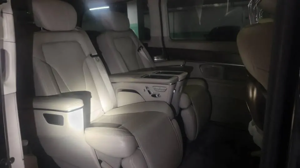 Mercedes Benz V 2021V 260 L 2.0T Premium Edition Automatic Gear 6