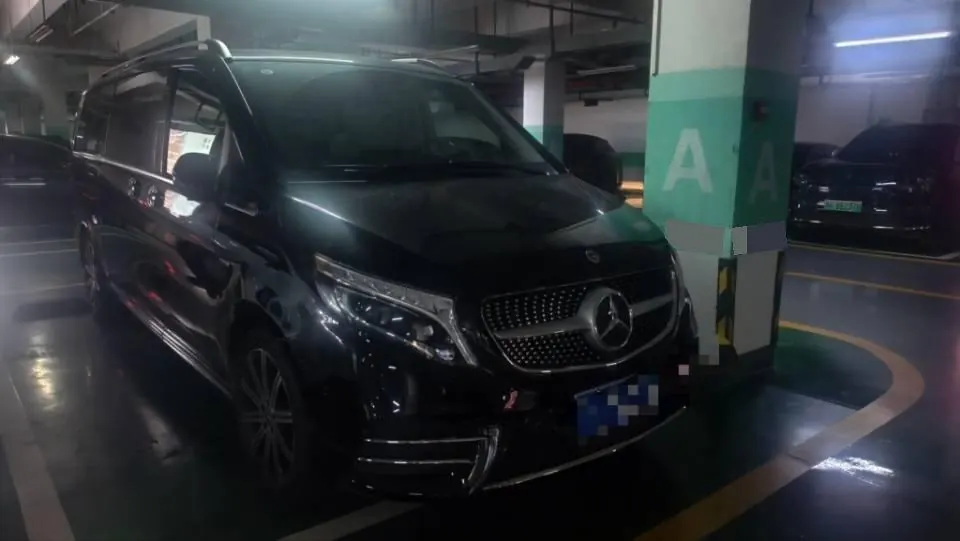 Mercedes Benz V 2021V 260 L 2.0T Premium Edition Automatic Gear 8