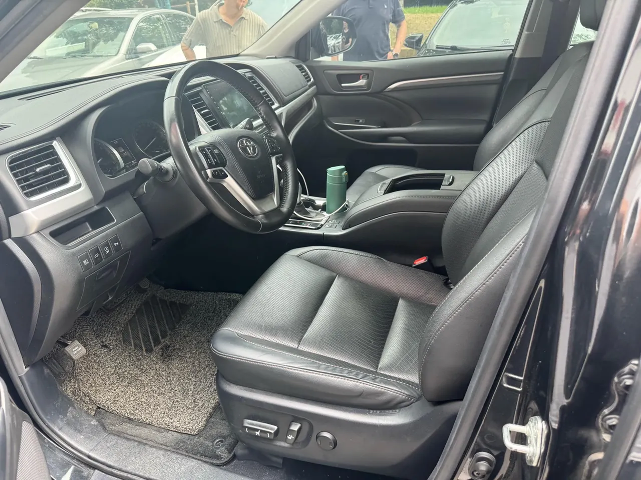 Toyota 2021 Highlander 2.0T 4-wheel drive Elite Edition 7-seat automatic gear 2