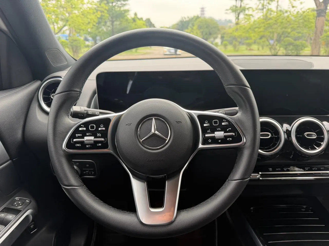 Mercedes Benz 2020 GLB 180 1.3T Dynamic Automatic 4