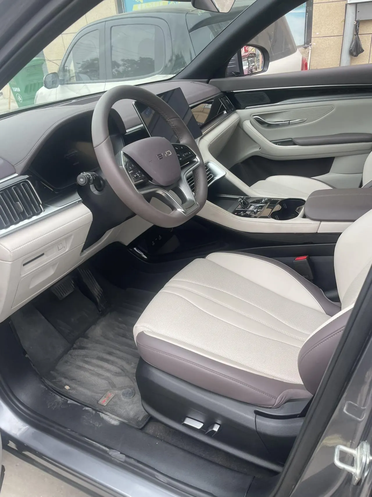 BYD Song PLUS New Energy 2025 Song PLUS DM-i 1.5 Stepless 112KM Honorable Automatic Gear 2
