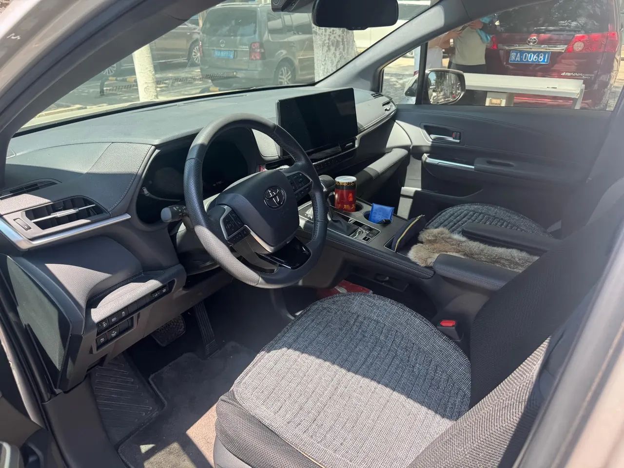 Toyota 2021 Sai 2.5 Stepless Premium Edition Automatic Gear 5