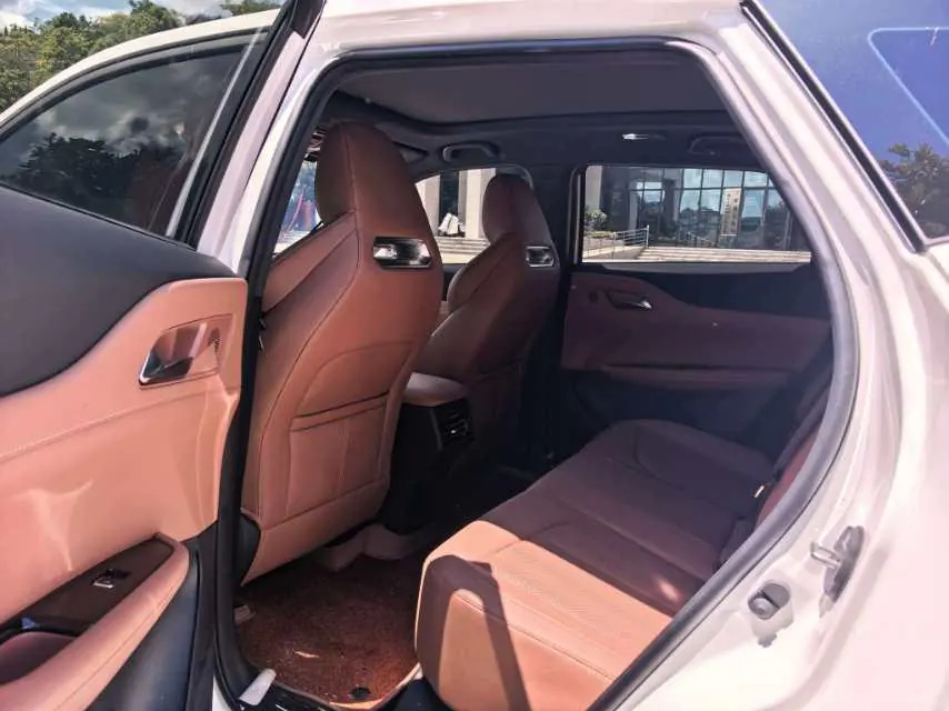 ChangAn 2025 UNI-Z 1.5T 500Bar PRO automatic gear 2