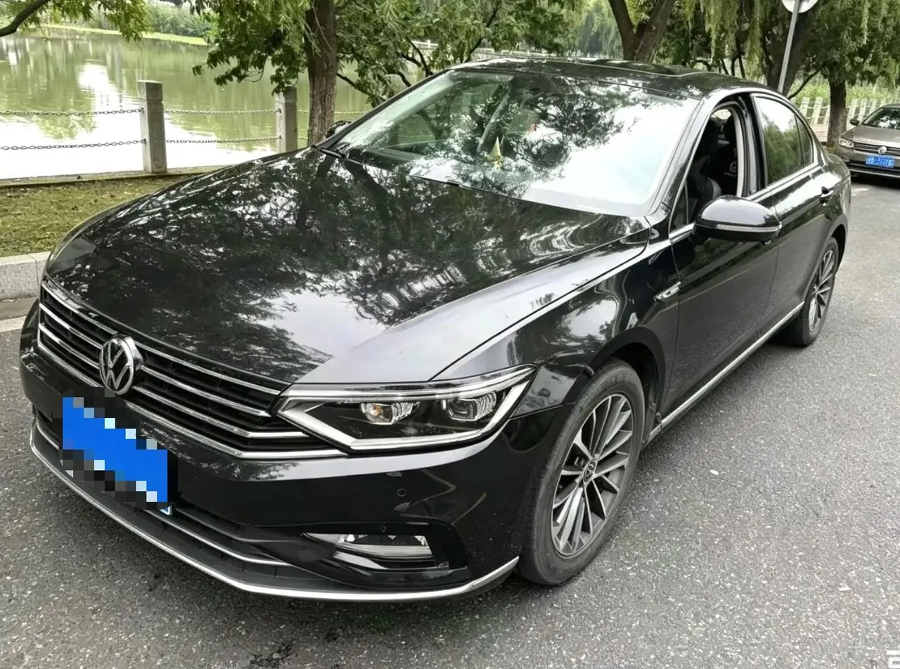 Open image lightbox: Volkswagen 2020 Magotan 2.0TSI 330TSI luxury automatic transmission
