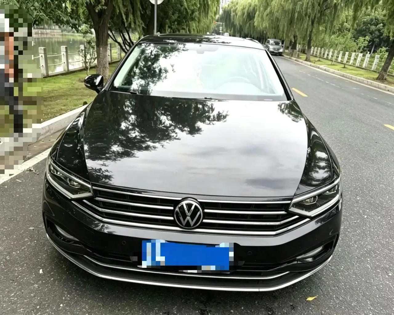 Volkswagen 2020 Magotan 2.0TSI 330TSI luxury automatic transmission 2