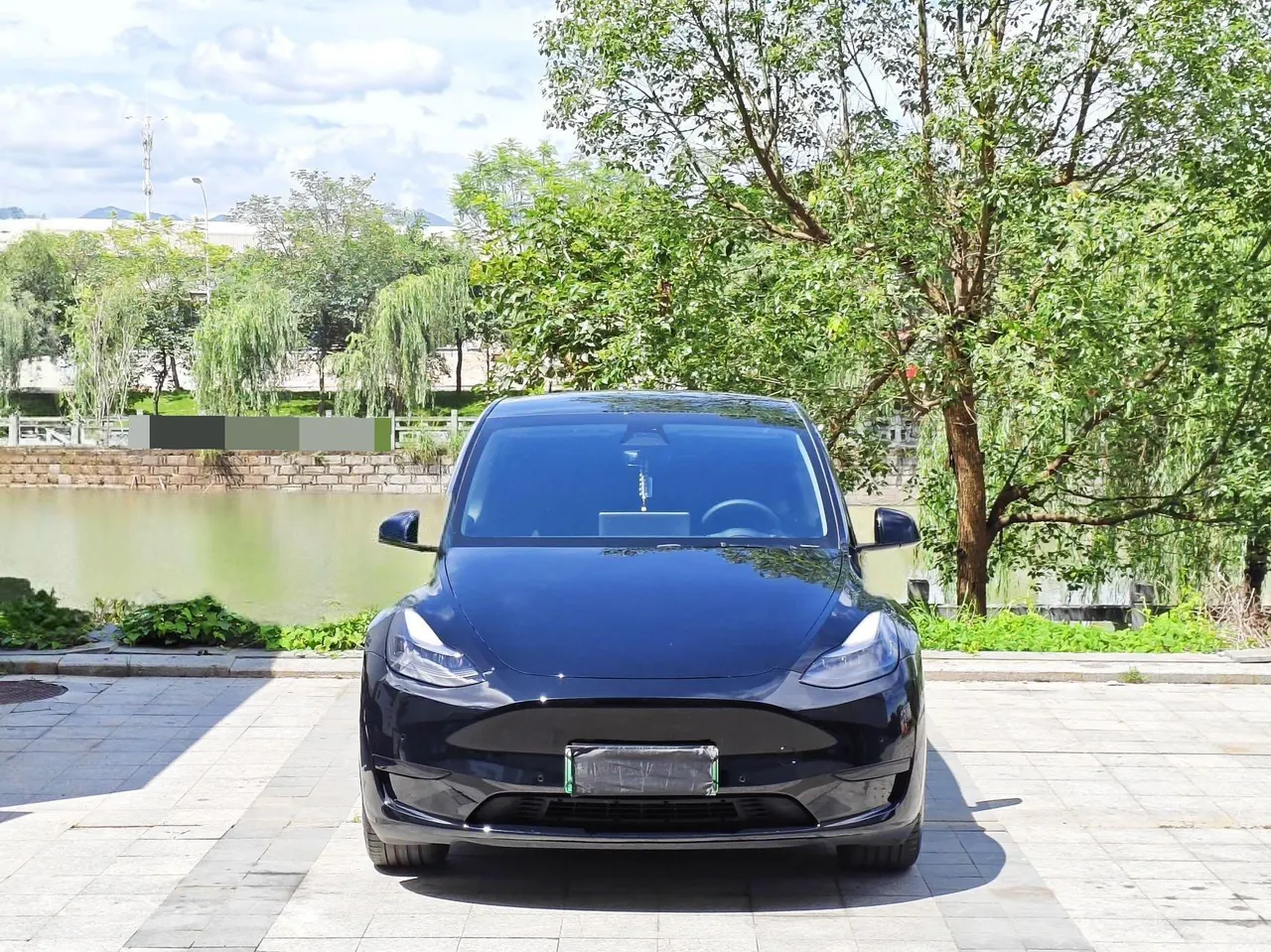 Tesla 2022 Model Y rear-wheel drive version (facelift) automatic gear - View 1
