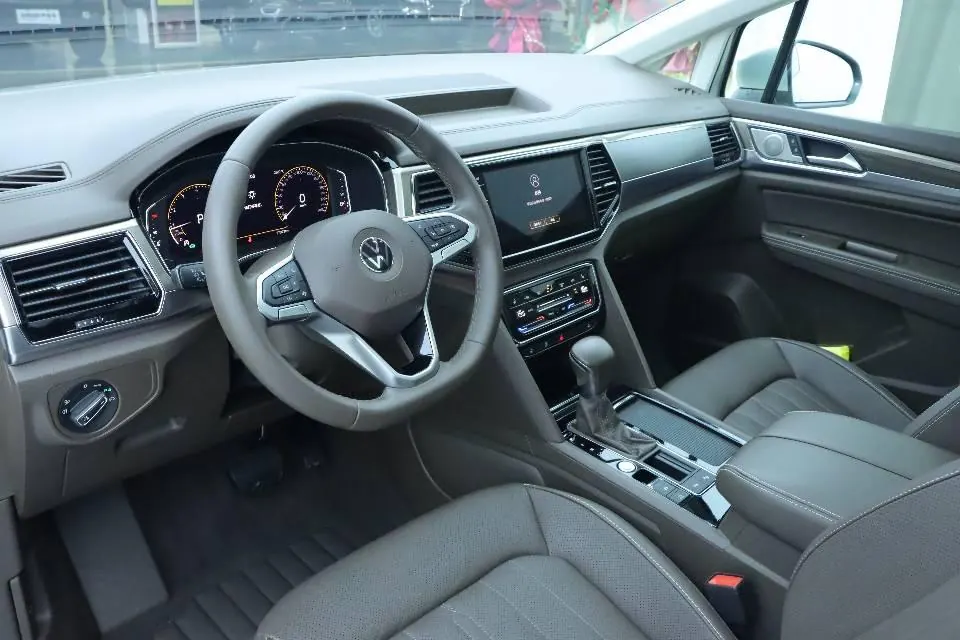 Volkswagen 2020 models of Viran (Viloran) 2.0TSI 330TSI Deluxe Edition Automatic Gear 3