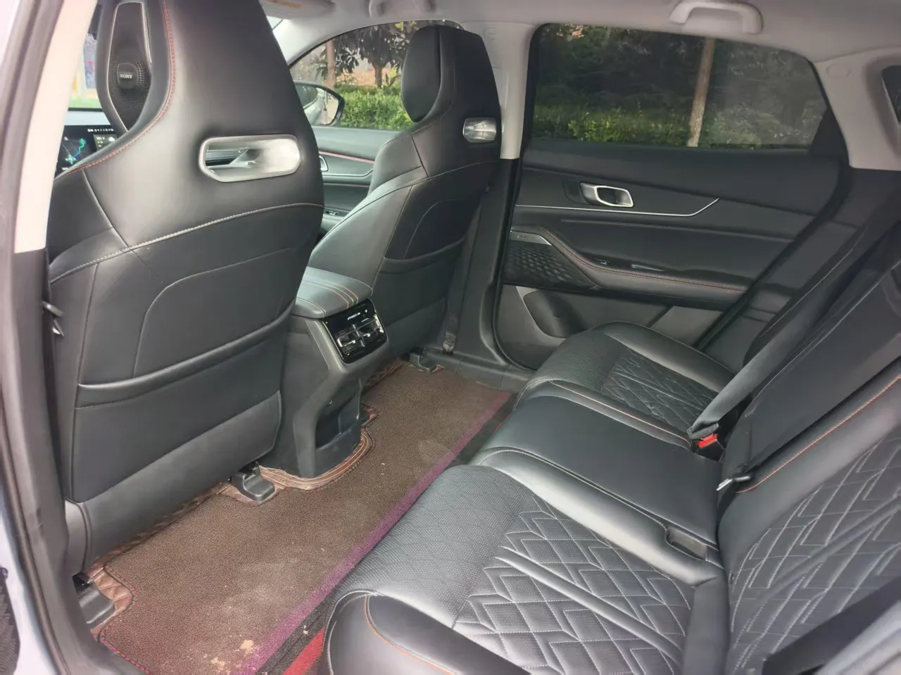 ChangAn 2021 UNI-K 2.0T 4-wheel drive distinguished automatic transmission 9