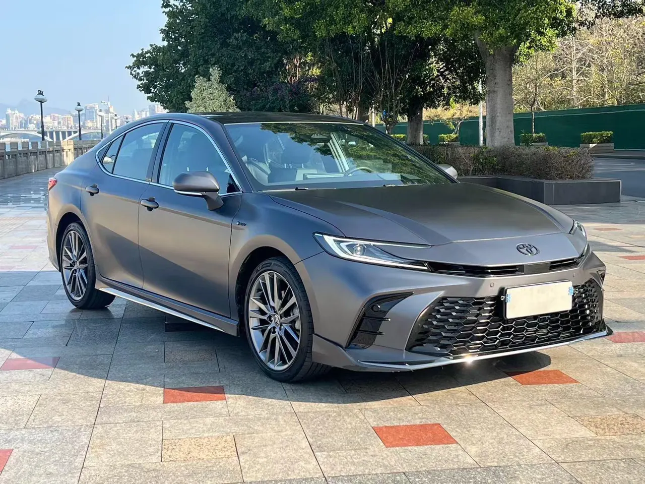 Toyota 2026 Camry Dual Engine 2.0HXS CVT Radiant Edition Automatic Transmission 3