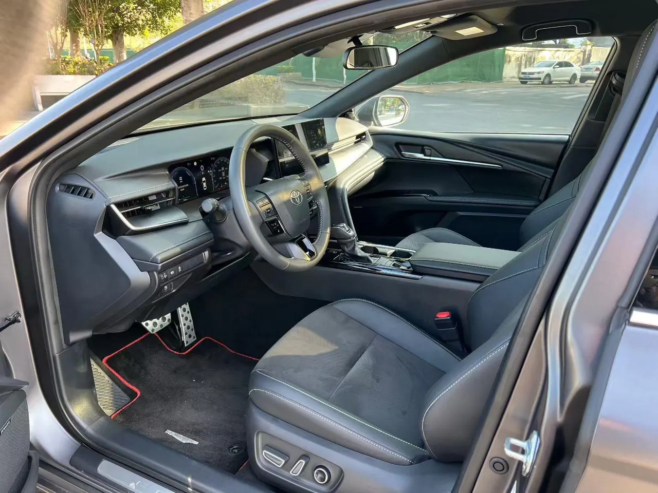 Toyota 2026 Camry Dual Engine 2.0HXS CVT Radiant Edition Automatic Transmission 4