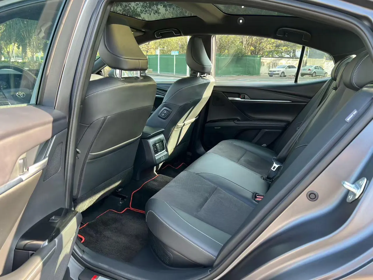 Toyota 2026 Camry Dual Engine 2.0HXS CVT Radiant Edition Automatic Transmission 5