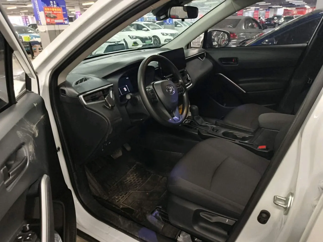 Toyota 2023 Corolla Sharp Double Engine 2.0 Stepless Pioneer Edition Automatic Gear 9
