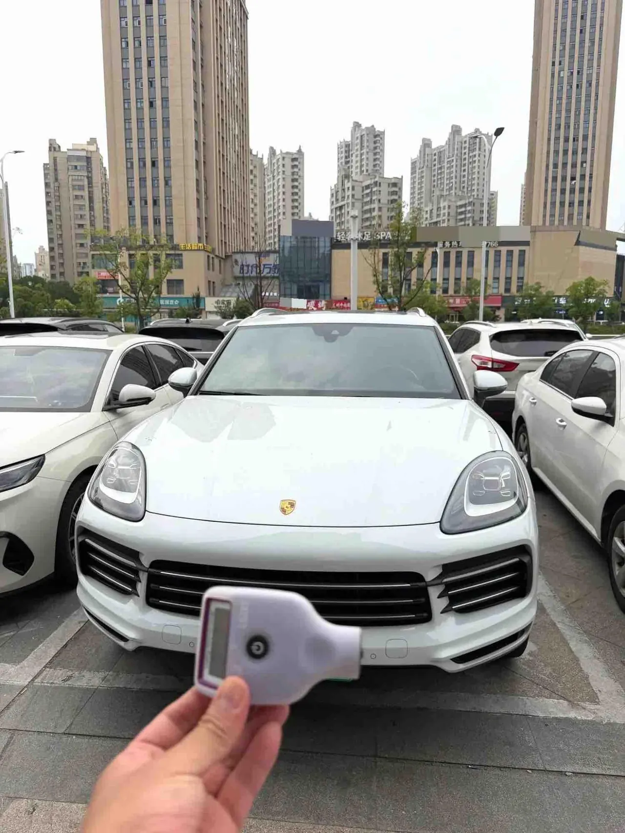 Porsche Cayenne New Energy (Imported) 2021 Cayenne Oil and Electric Hybrid 2.0T Automatic Gear 2