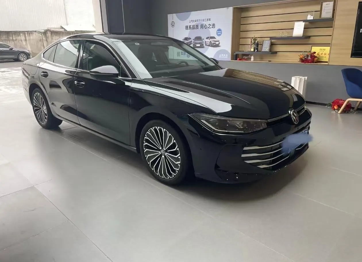 Volkswagen 2025 Passat Pro 2.0TSI 380TSI Dragon Edition Automatic 3