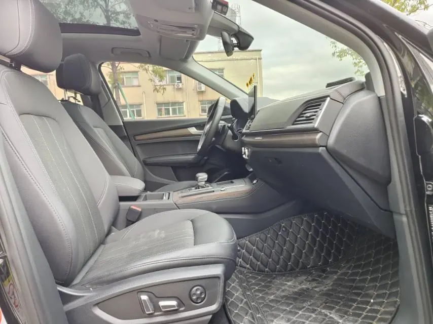 Audi 2023 Q5L 2.0TFSI 40TFSI Deluxe Elegant Automatic 4