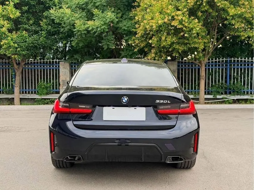 BMW 3 Series 2025 330Li 2.0T M Sports Obsidian Night Suit Automatic Gear 4