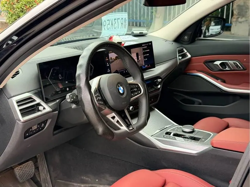 BMW 3 Series 2025 330Li 2.0T M Sports Obsidian Night Suit Automatic Gear 6