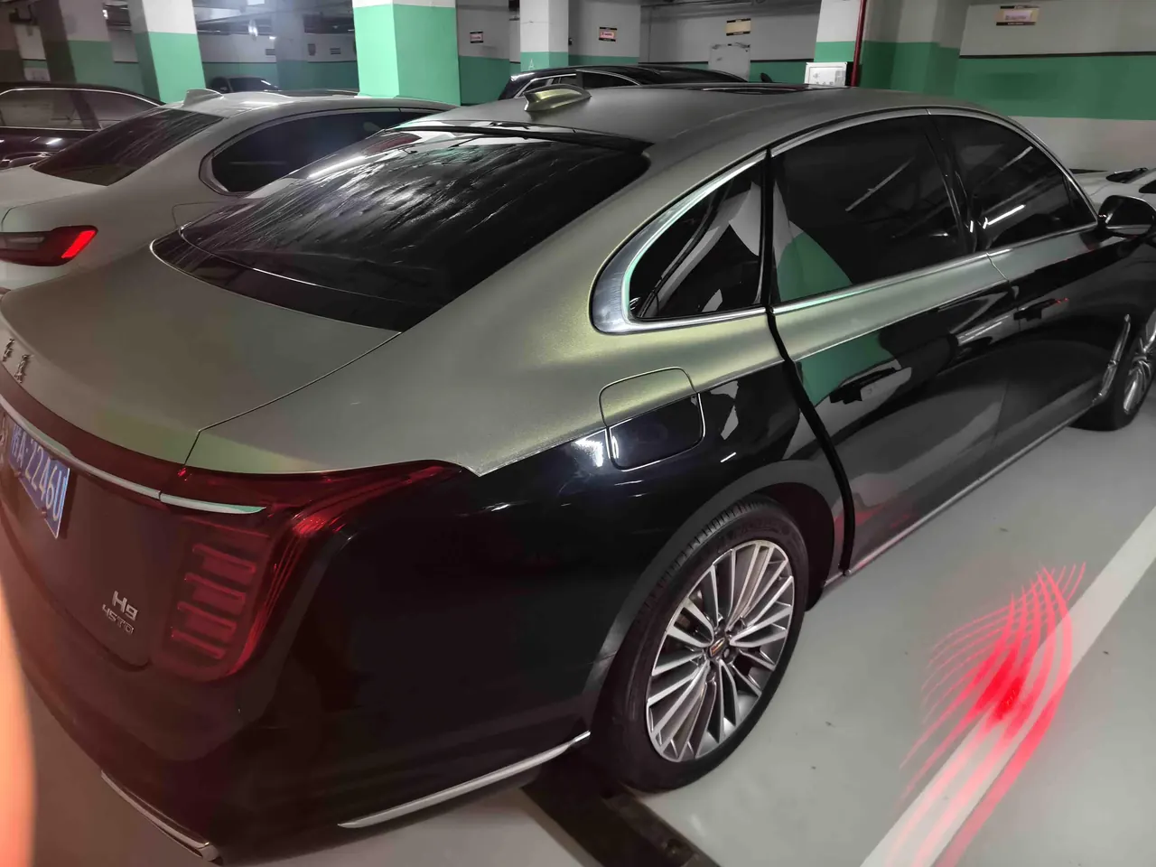 HongQi 2020 H9 48V 2.0T Zhilian Flag Edition Automatic Gear 2