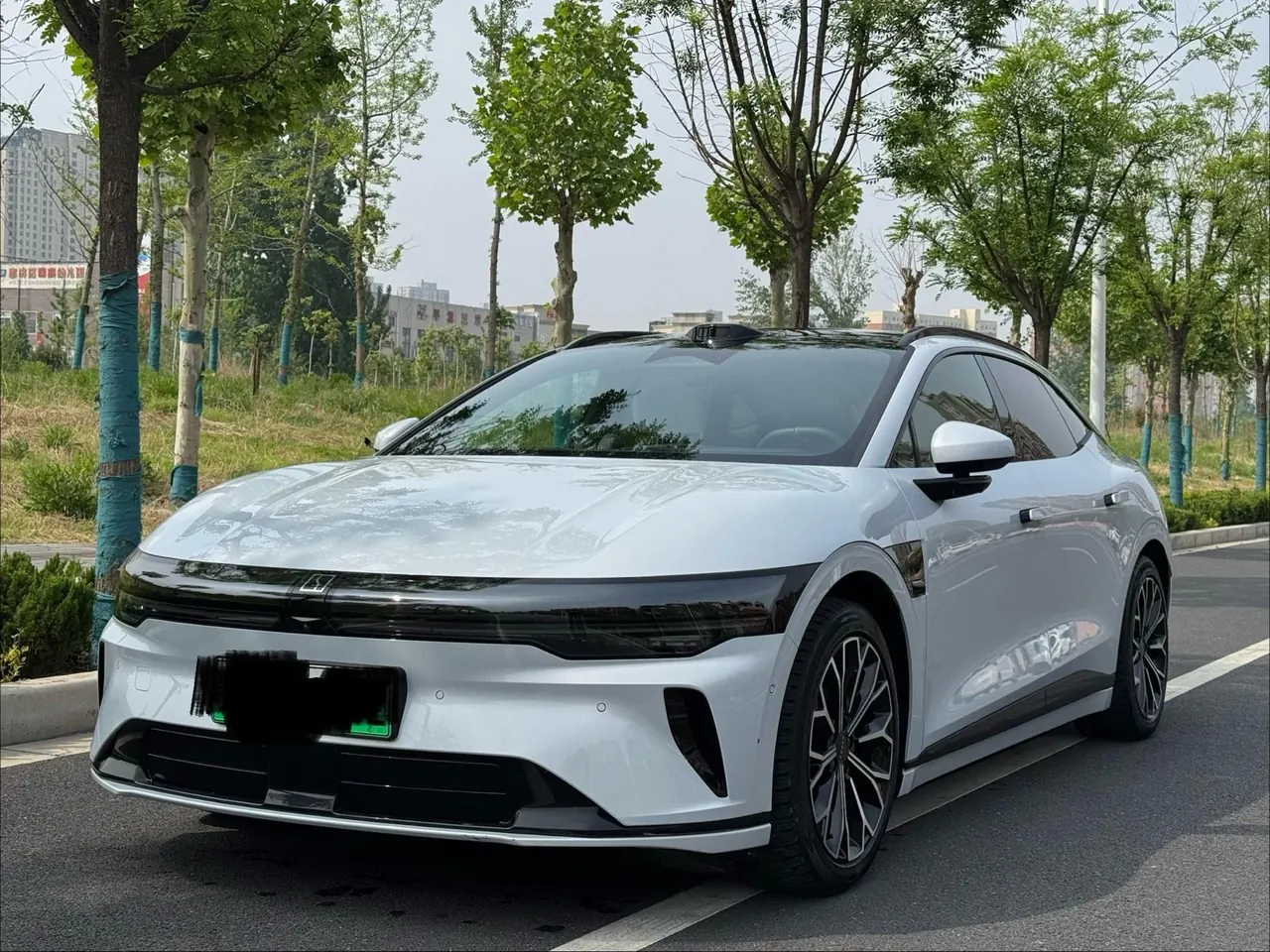 Open image lightbox: Zeekr 2025 Zeekr 007GT four-wheel drive intelligent driving version 75kWh automatic gear