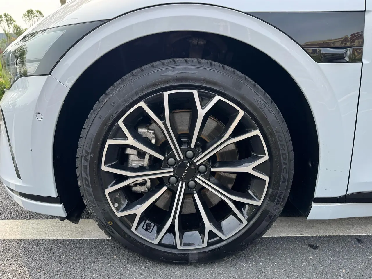 Zeekr 2025 Zeekr 007GT four-wheel drive intelligent driving version 75kWh automatic gear 2