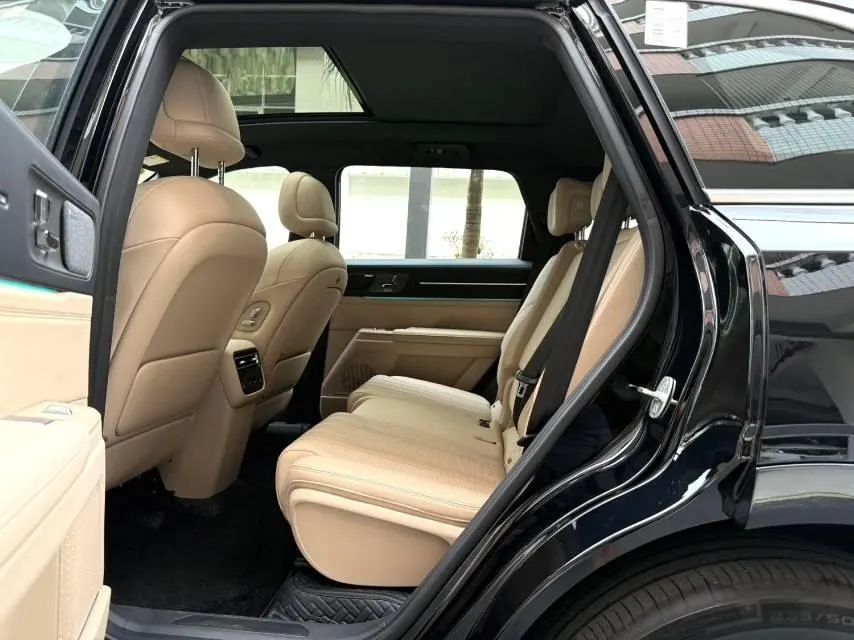 Jetour 2025 Shanhai L7 PLUS 1.5T 220km Flagship 7-seat Automatic Gear 7