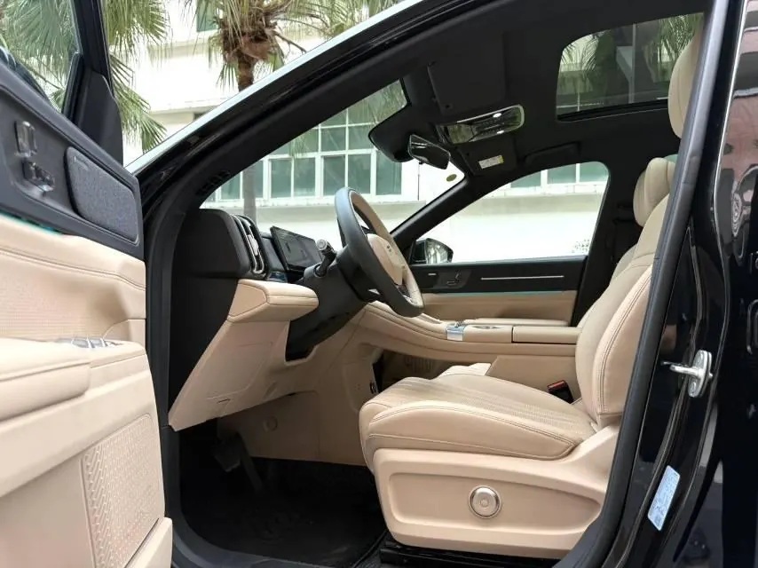 Jetour 2025 Shanhai L7 PLUS 1.5T 220km Flagship 7-seat Automatic Gear 8