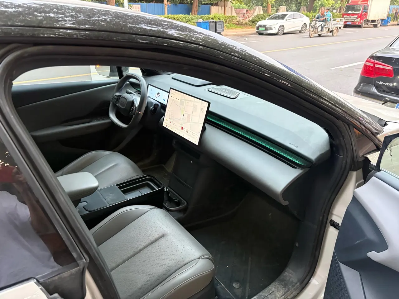 LYNK&amp;CO 2025 LYNK&amp;CO Z 20 530km Rear Drive Max Automatic 7