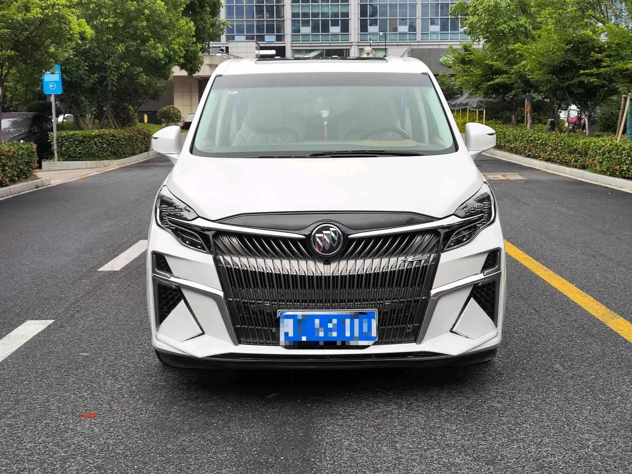 Buick 2021 GL8 ES Lu Zun 2.0T 653T Exclusive Automatic Gear 2