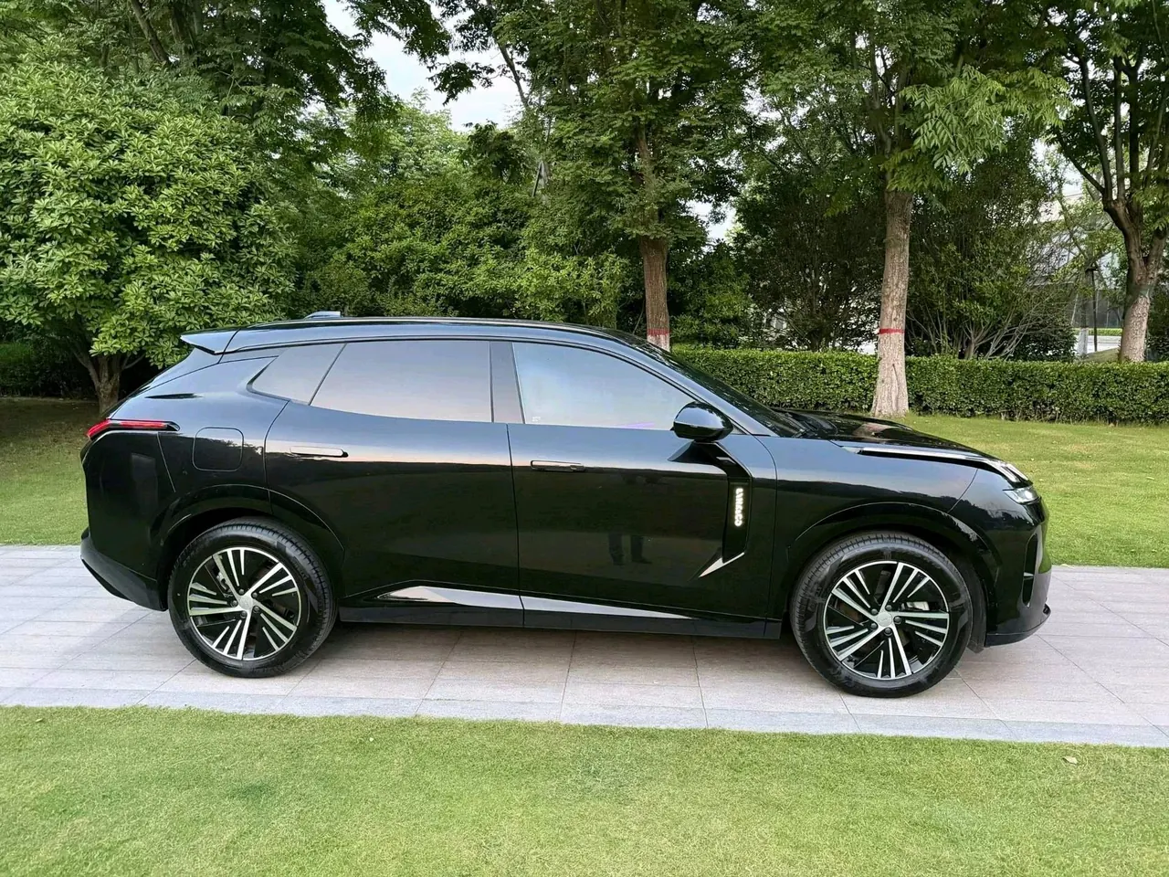 LYNK&amp;CO 2024 LYNK&amp;CO 08 EM-P 1.5T 120km Long Endurance Plus Automatic 9