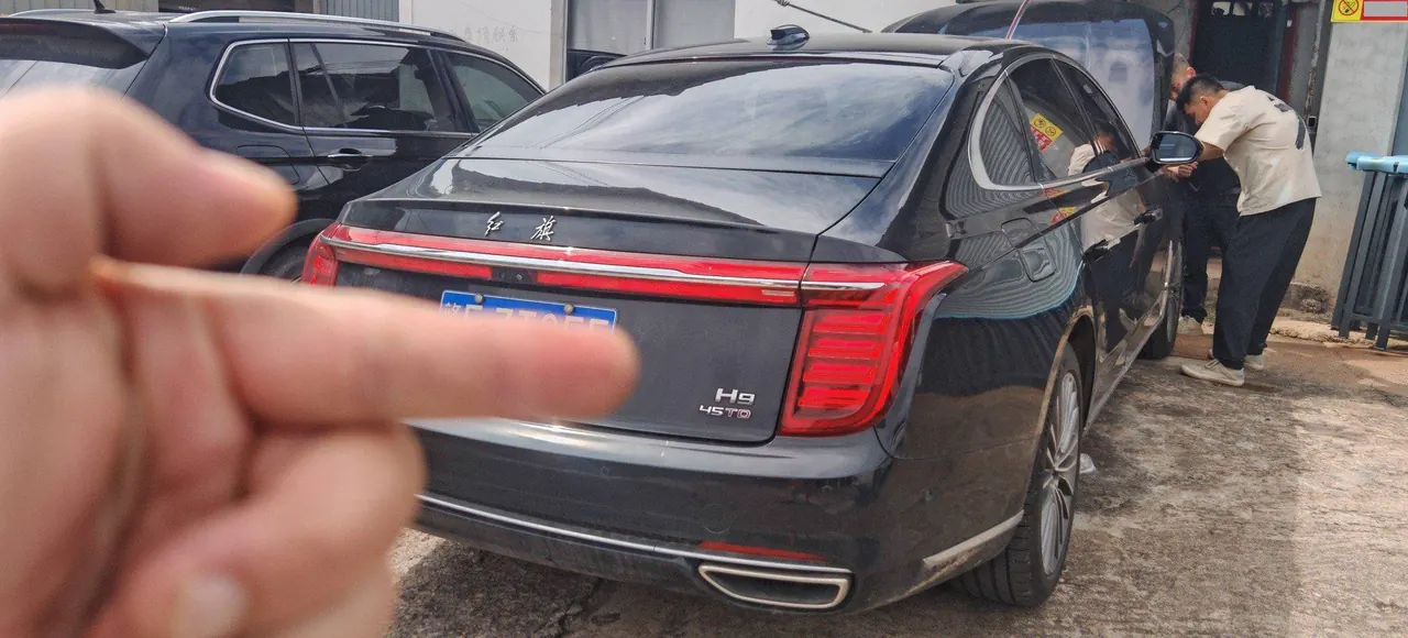 HongQi 2020 H9 48V 2.0T Zhilian Qi Chang Edition Automatic Gear 5