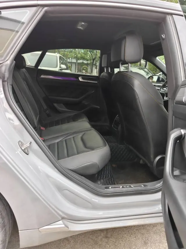 Volkswagen 2021 CC 2.0TSI 380TSI eye-catching automatic gear 3