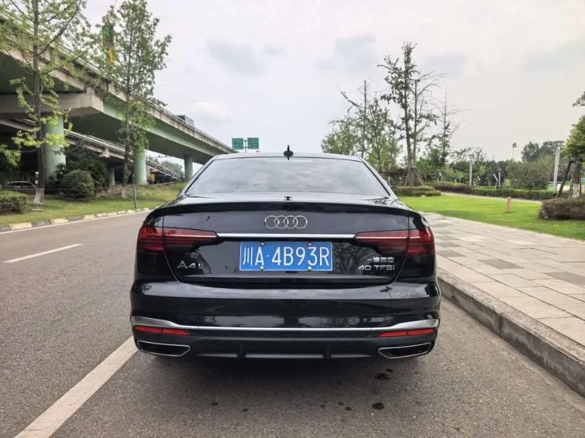 Audi 2020 A4L 2.0TFSI 40TFSI Fashion Dynamic Automatic 5