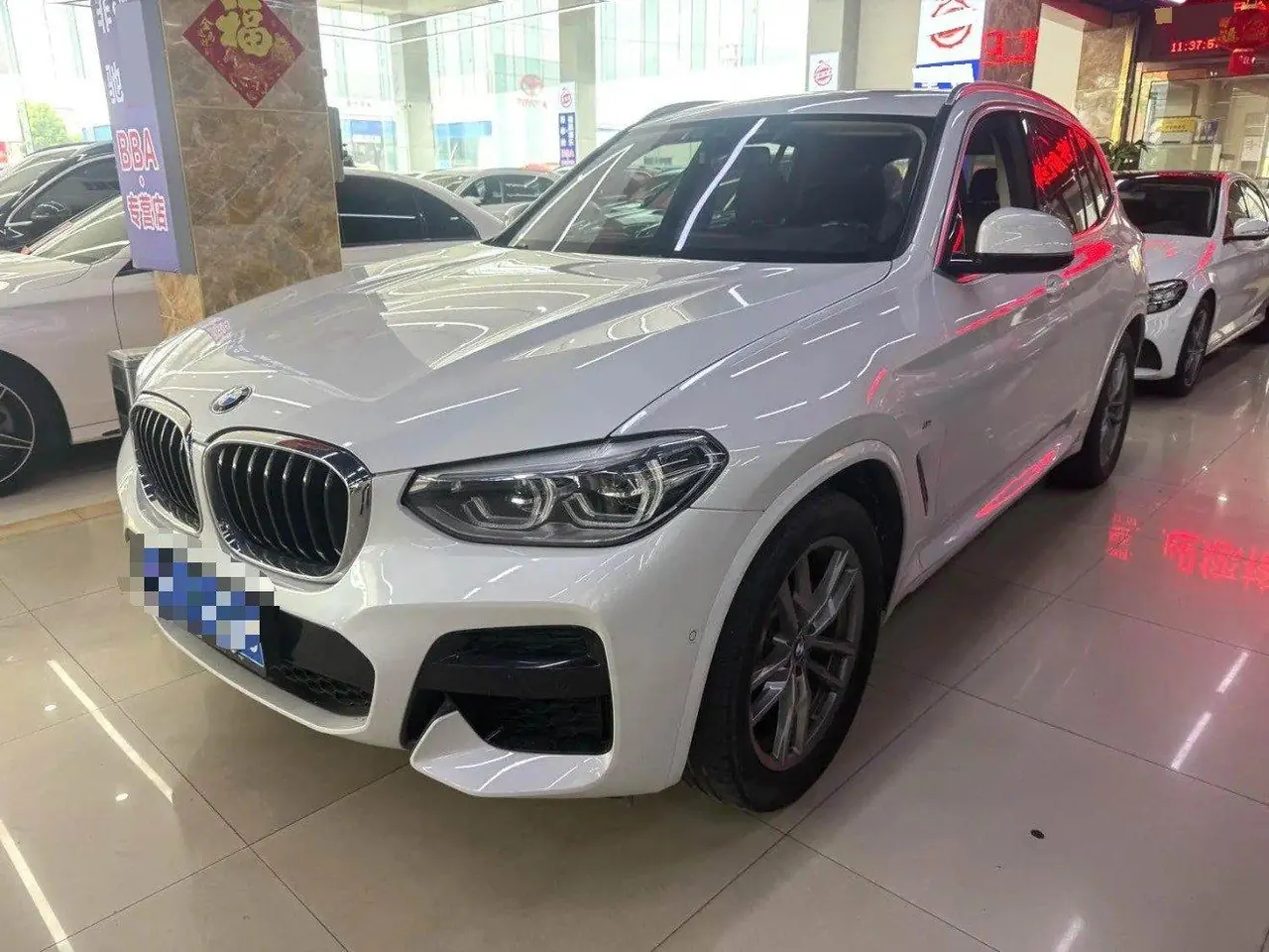 Открыть галерею: BMW 2020 X3 xDrive28i 2.0T M sports suit automatic gear