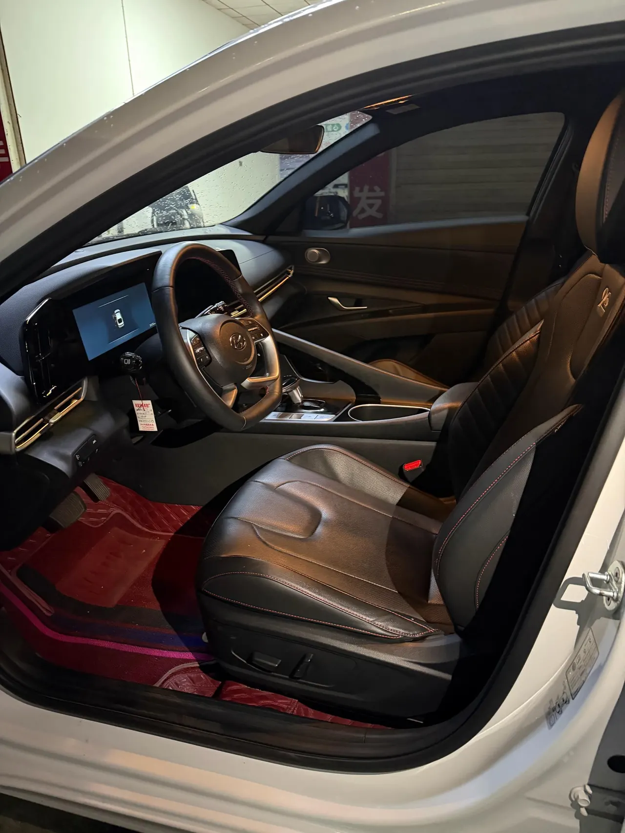 Hyundai 2022 Elantra -3-compartment 1.5 stepless LUX premium automatic gear 4