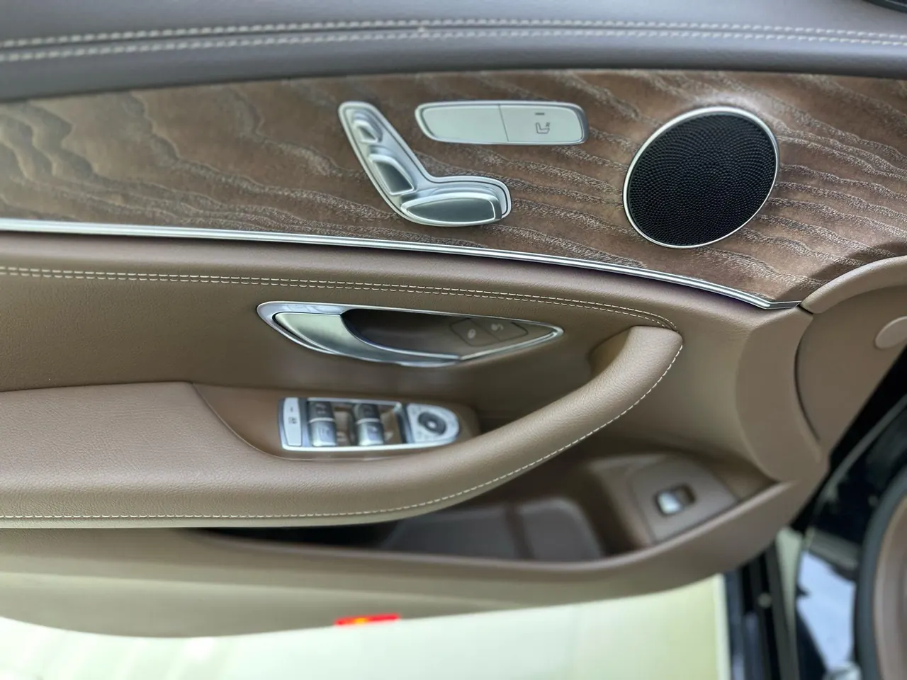 Mercedes Benz E Class 2023 E 260 L 2.0T Automatic 4