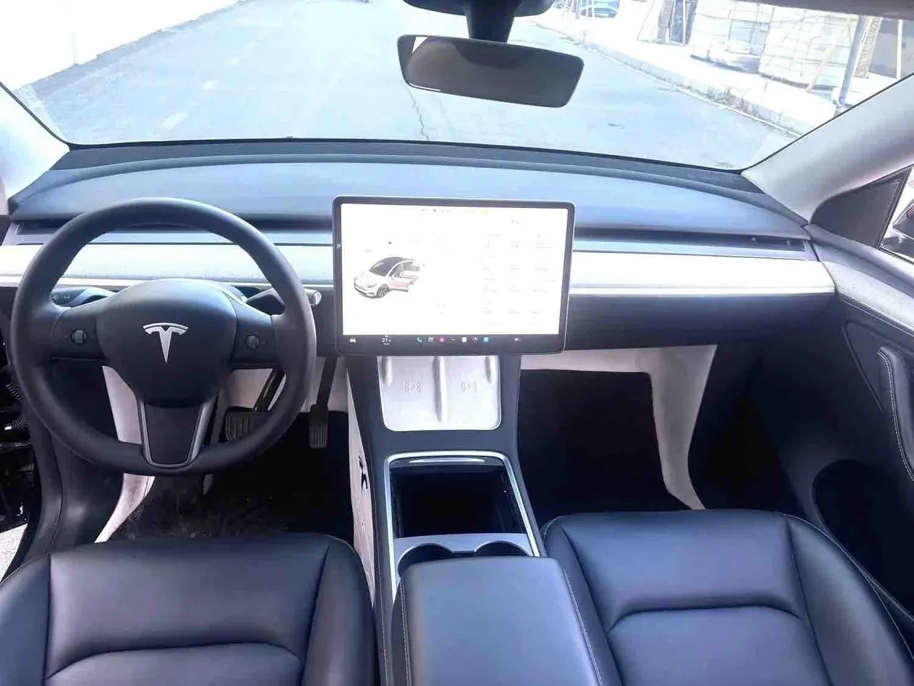 Tesla 2024 Model Y rear-wheel drive version automatic transmission 5