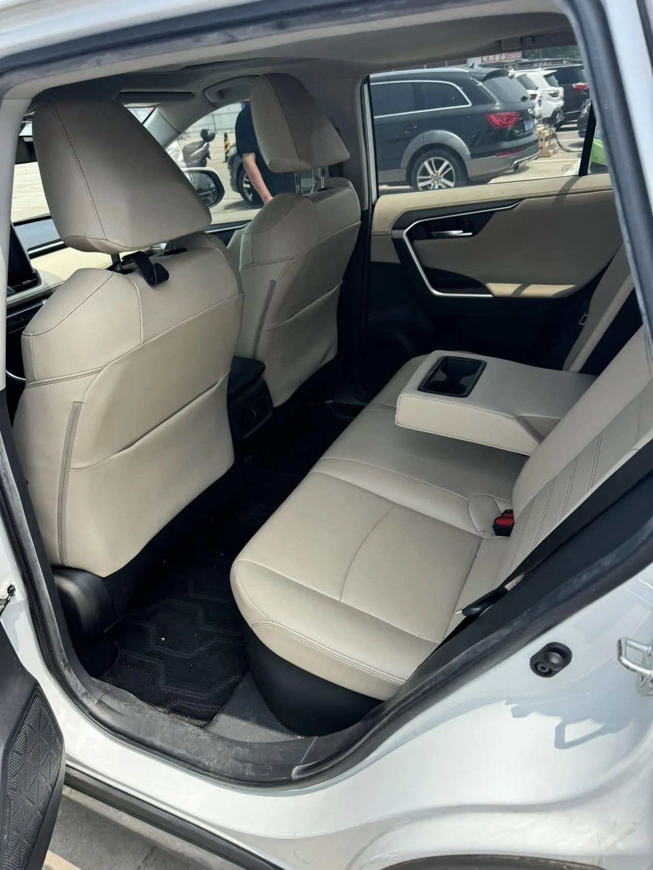 Toyota 2021 RAV4 Rongfang Double Engine 2.5 Stepless Four-wheel Drive Elite PLUS Edition Automatic Gear 5