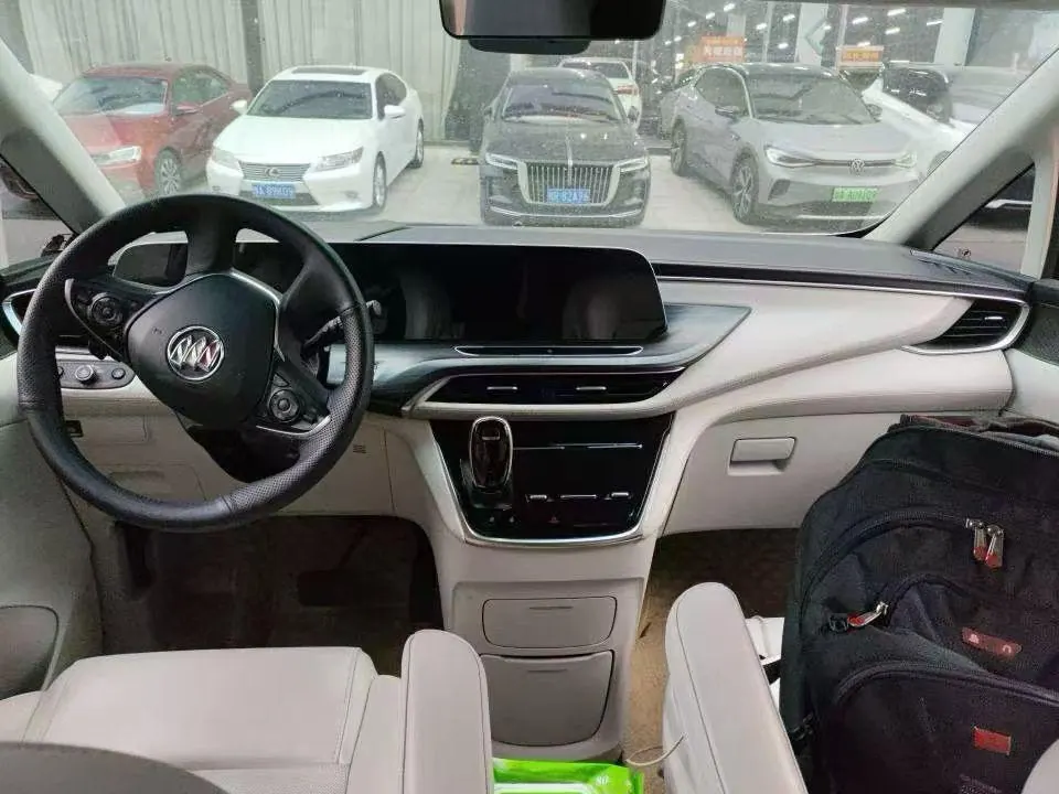 Buick 2023 GL8 ES Lu Zun 48V 2.0T 653T Exclusive Automatic Gear 3