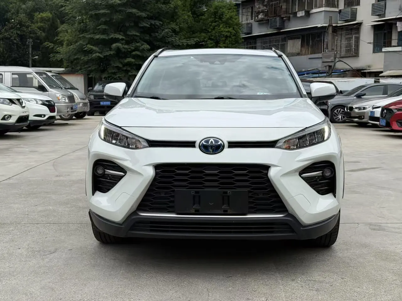 Toyota 2020 Weilanda Dual Engine 2.5 Stepless Four-wheel Drive Deluxe Automatic Gear 2