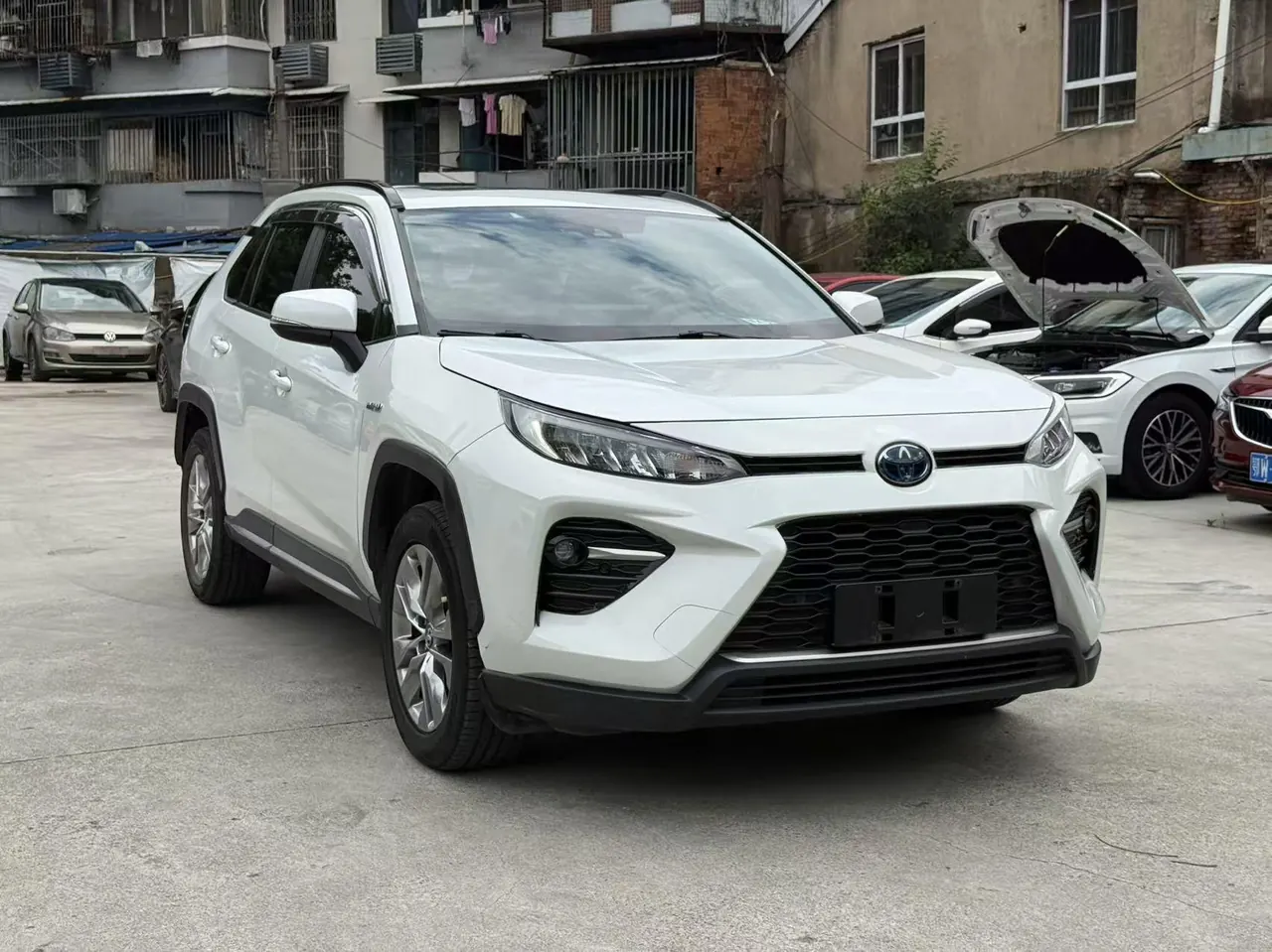 Toyota 2020 Weilanda Dual Engine 2.5 Stepless Four-wheel Drive Deluxe Automatic Gear 3