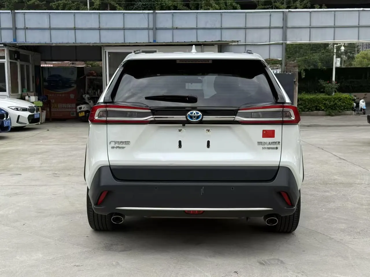 Toyota 2020 Weilanda Dual Engine 2.5 Stepless Four-wheel Drive Deluxe Automatic Gear 5