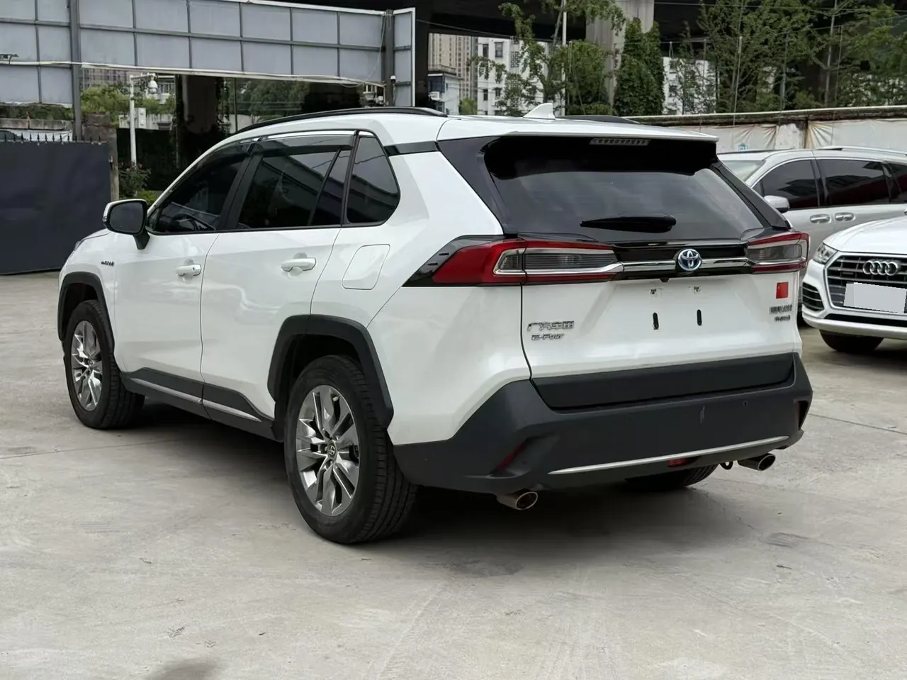 Toyota 2020 Weilanda Dual Engine 2.5 Stepless Four-wheel Drive Deluxe Automatic Gear 6