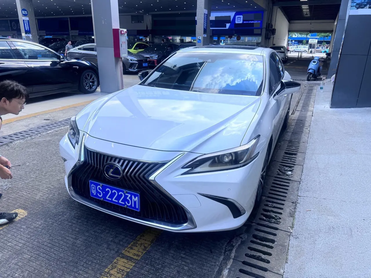 Lexus ES (Imported) 2020 ES300h 2.5 Stepless Excellence Edition Automatic Gear - View 1