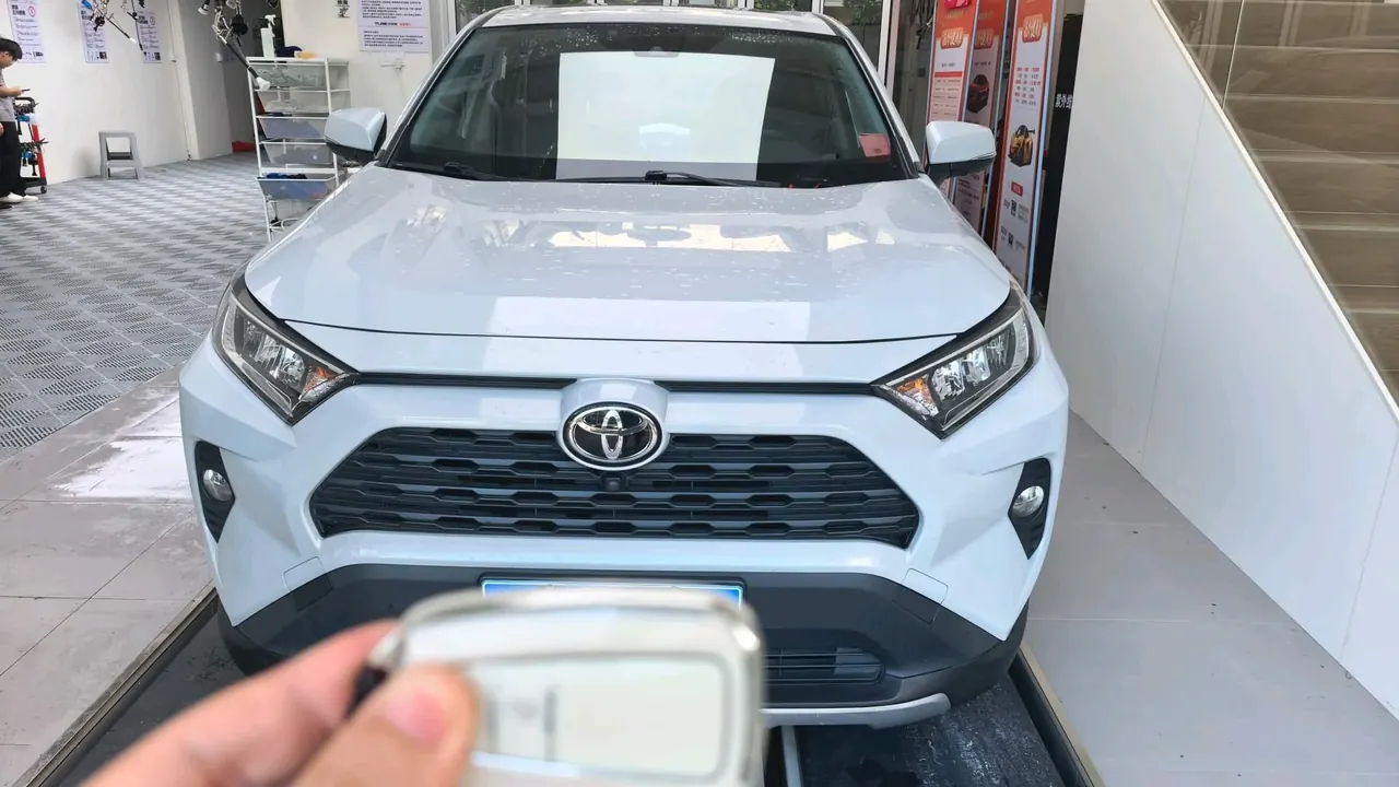 Toyota 2021 RAV4 Rongbo 2.0 Stepless Two-Drive Fashion PLUS Edition Automatic Gear 2